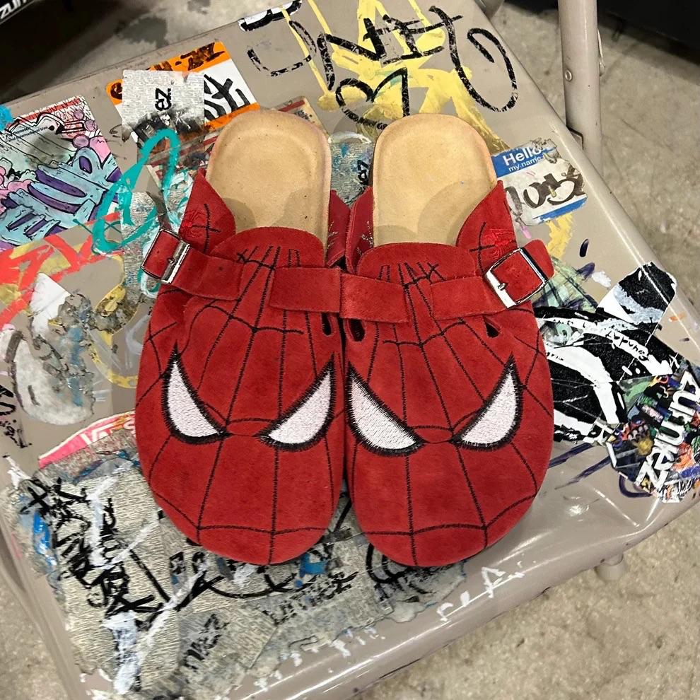 Spider Clogs